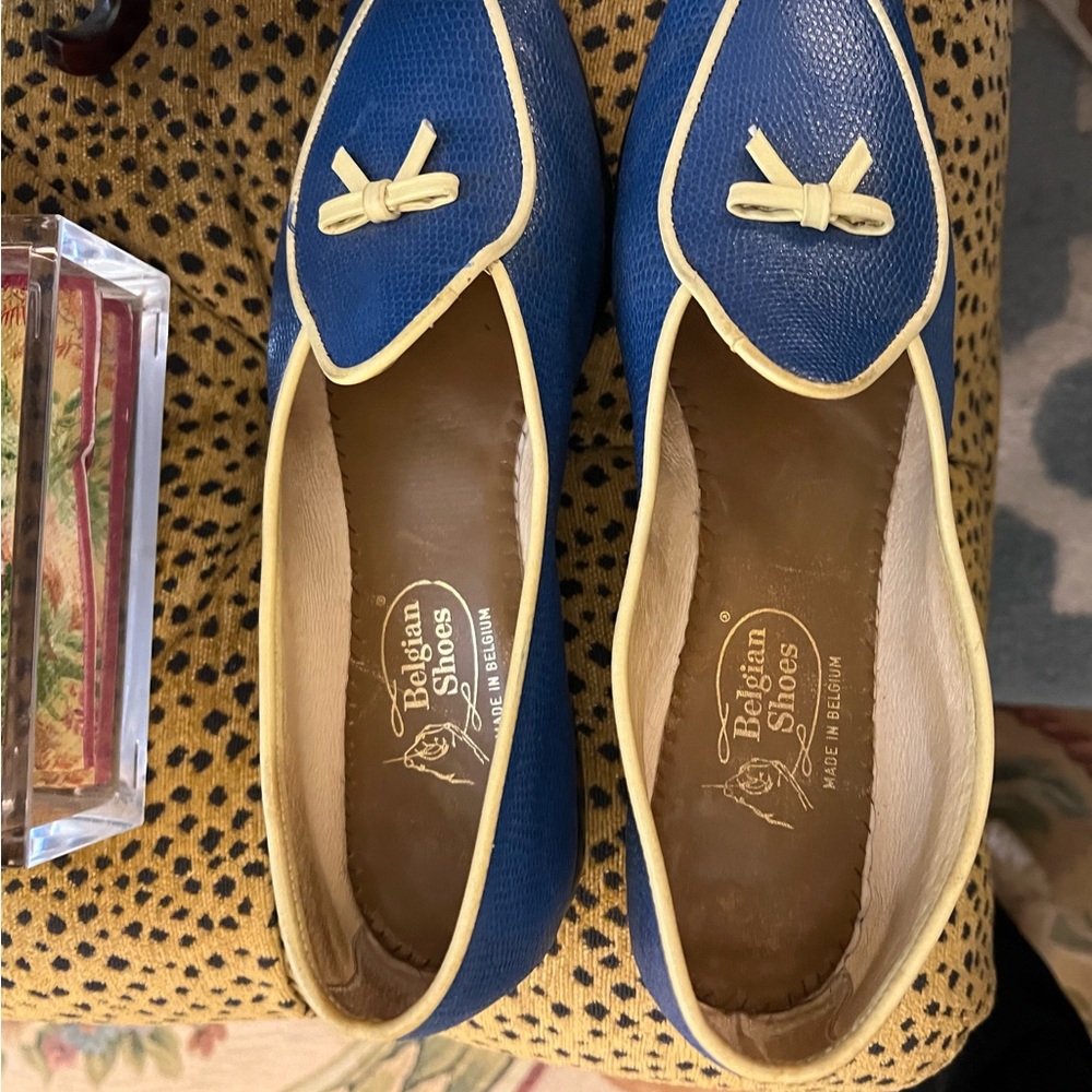Elegant Blue Leather with yellow trim Classic Design flats